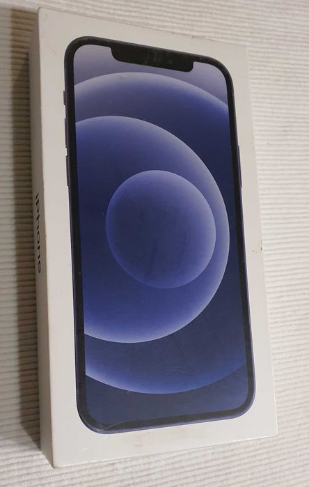 Продавам iPhone 12 Black 64GB