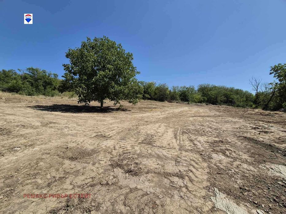 Продава се Парцел в с. Басарбово, Област Русе - 1550 кв.м за 37 €/кв.м - Снимка #1