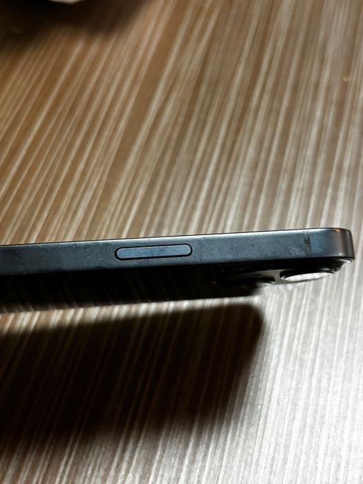Iphone 13  midnight