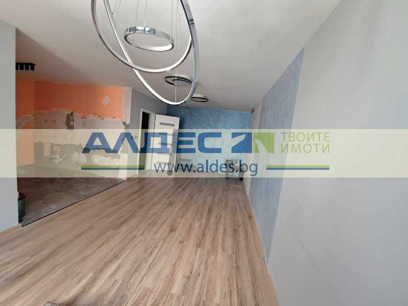 Дава се под наем Двустаен апартамент в София, Изток - 165 кв.м за 800 € - Снимка #2