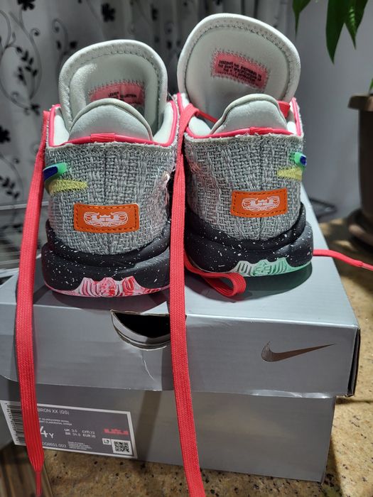 Adidași baschet Nike LeBron XX mărimea 36