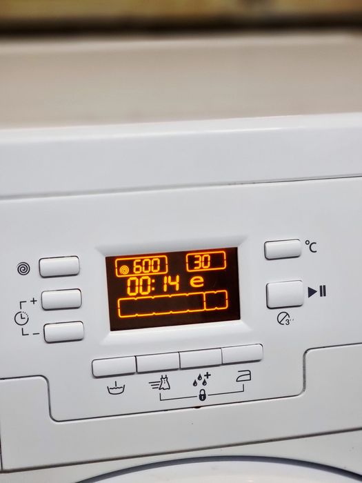 Masina de spalat Arctic 7kg 1000 rotatii A+++