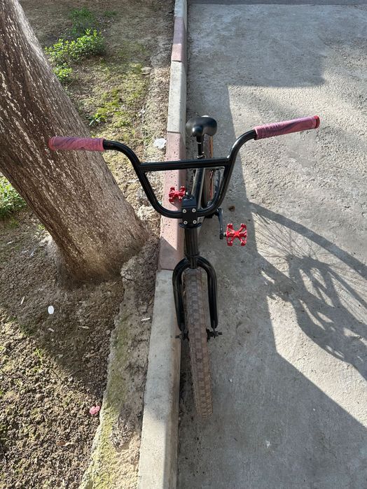 Трюковый велосипед BMX Бмх