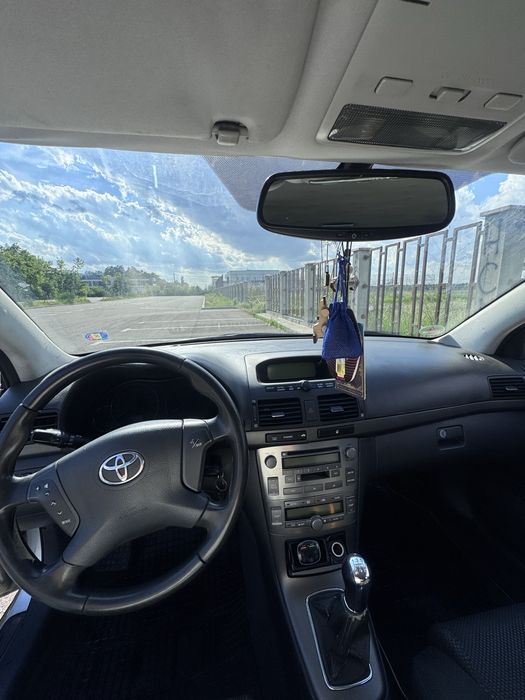 Toyota Avensis T25