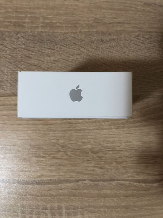 Apple Airpods 4 слушалки