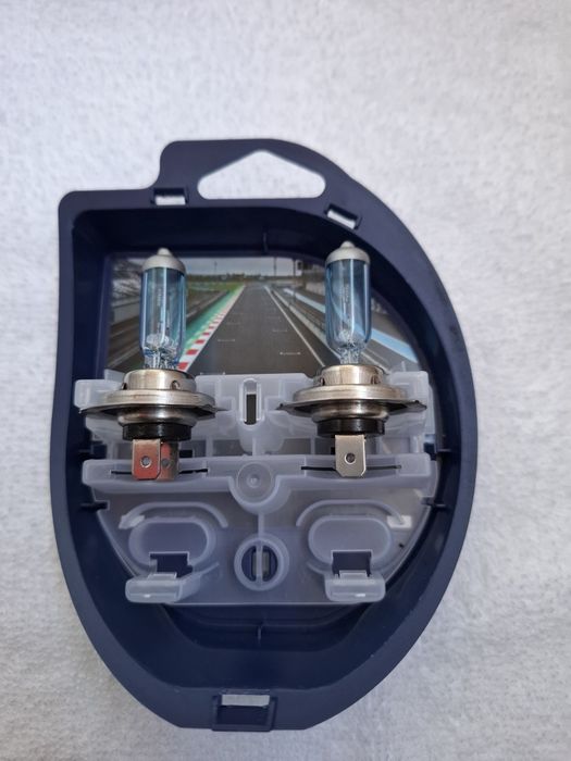 Placute defrana grupul VAG cod GDB 1307, Set 2Becuri auto H7 PHILIPS