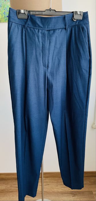 Pantaloni Mango, L. noi