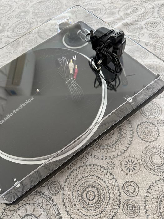 Audio Technica Bluetooth Грамофон