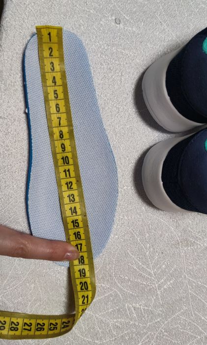 Детски маратонки НОВИ 2 броя, олекотени за момче