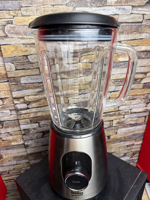 Table blender Beko