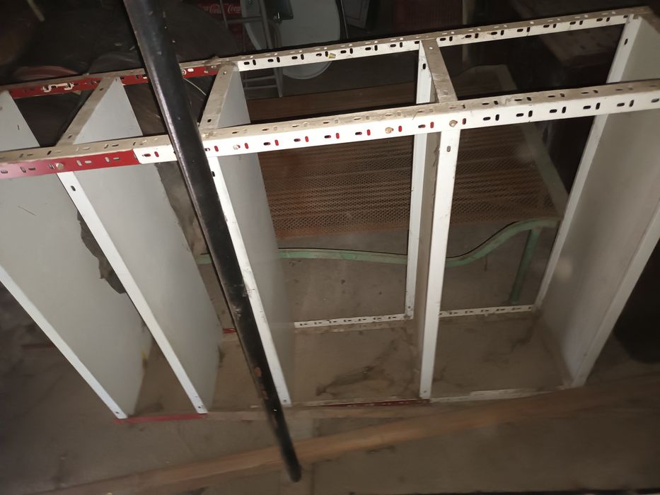 Комарници2брврати,1за прозорецСтойки металниСтелаж