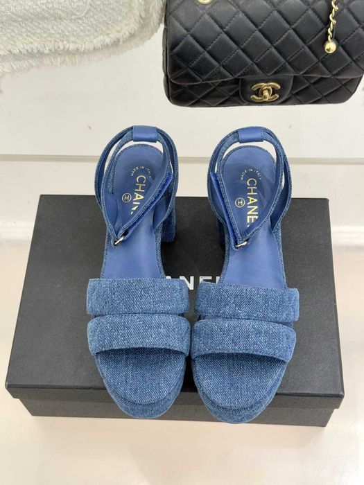 Sandale jeans CH cu platforma marimea 39 40