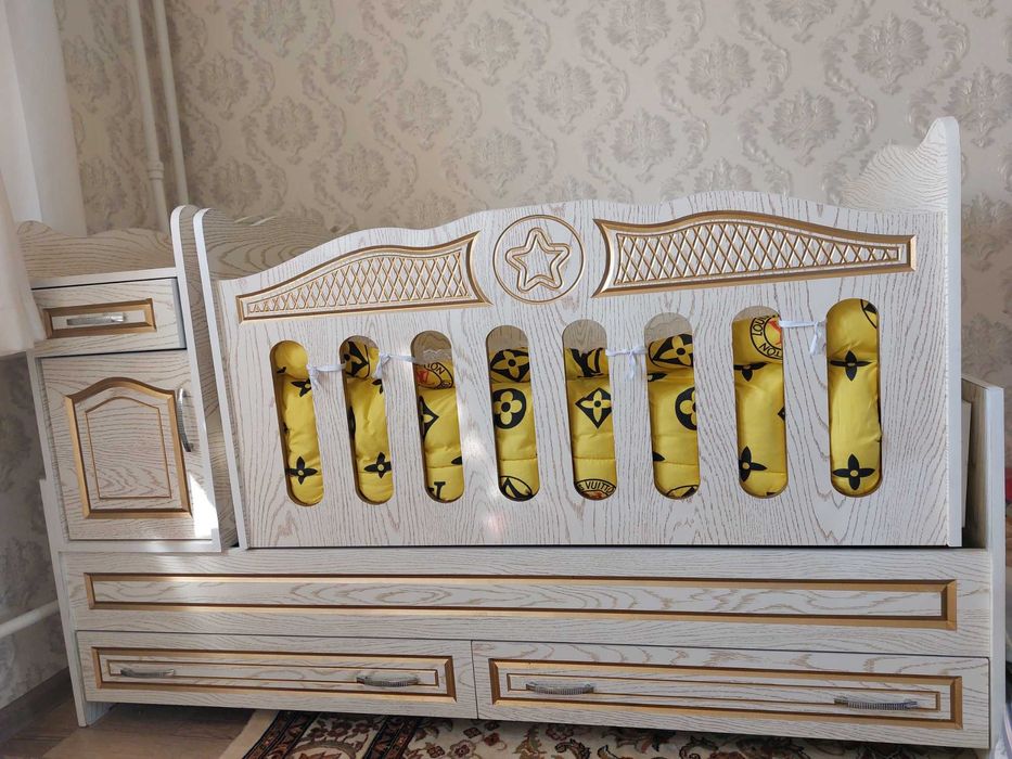 Kravat detskiy. SROCHNO!