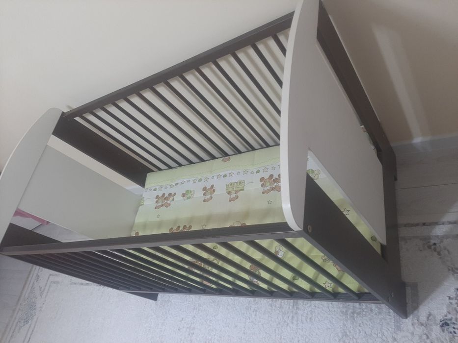 Кроватка детская