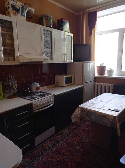 Продаю Квартиру по Коминтерна срочно!