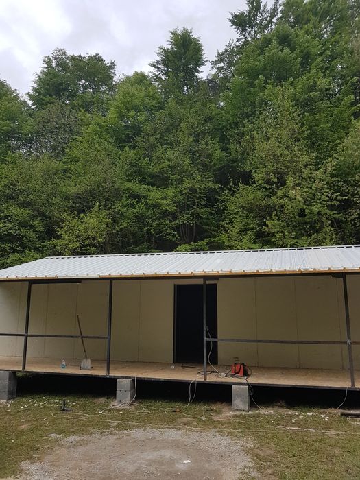 Vând căsuțe locuibile