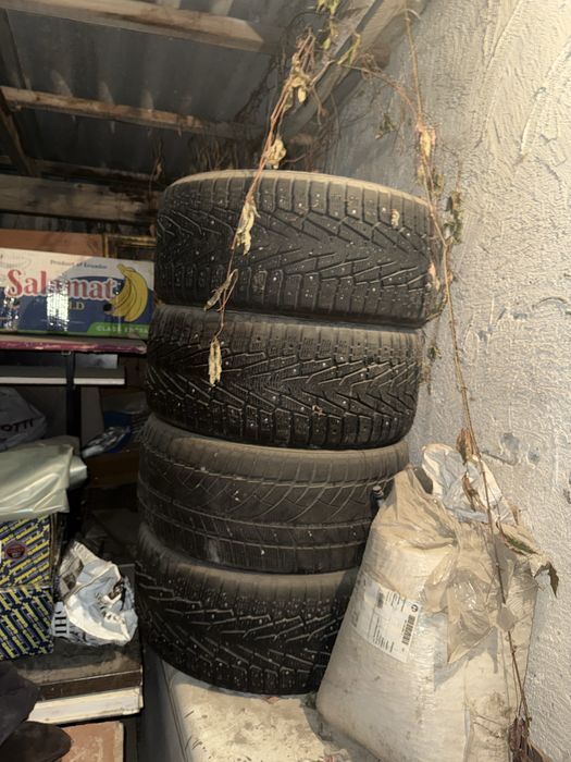 Зимние шины комплект