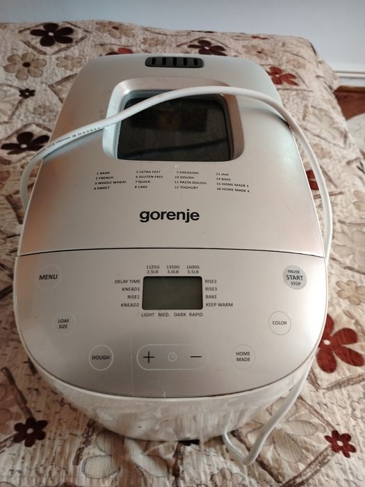 Aparat pt copt pâine