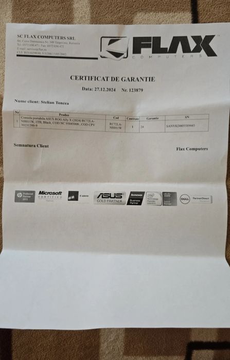 Vând consola portabila asus rog ally x