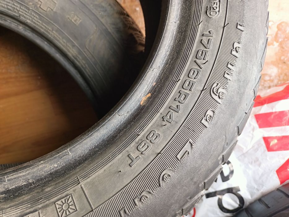 Продам два баллона на 14