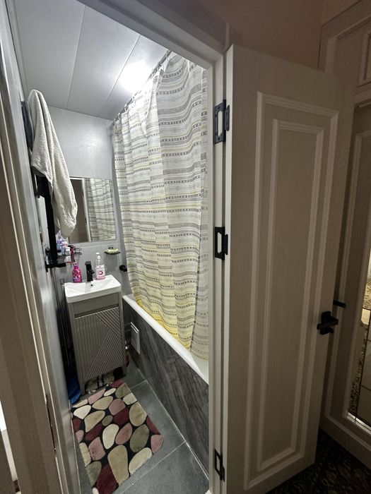 Продаю свою трезкомнатную квартиру