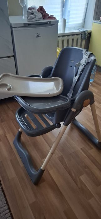 Отдам детский стул
