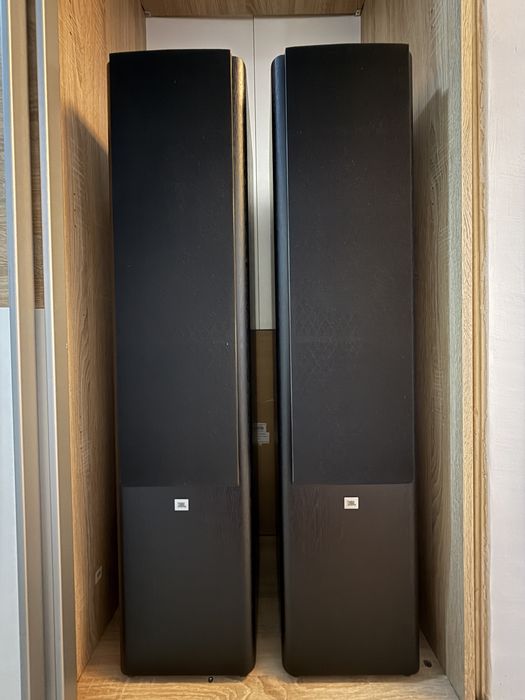JBL Studio 290 by Harman Kardon