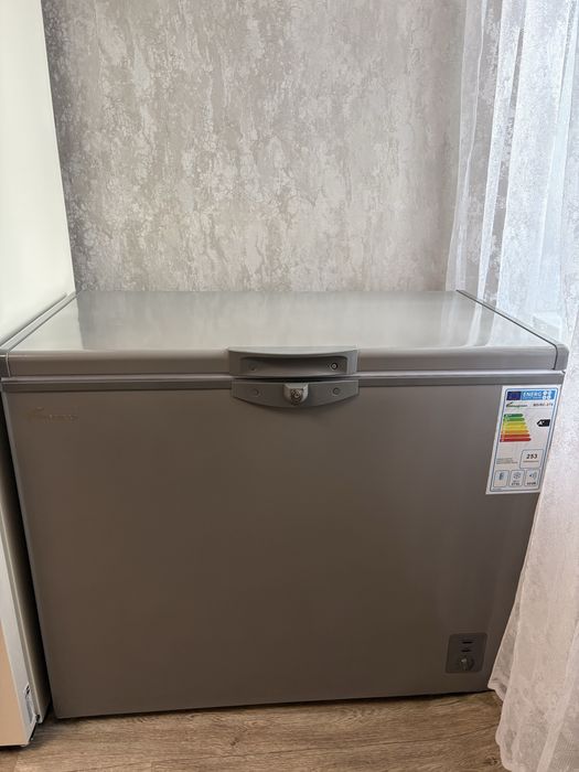 Продам морозильник
