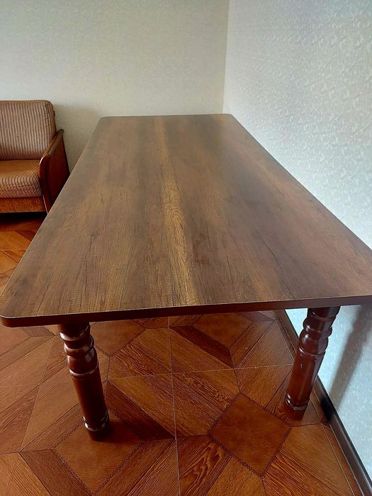 Продам большой стол