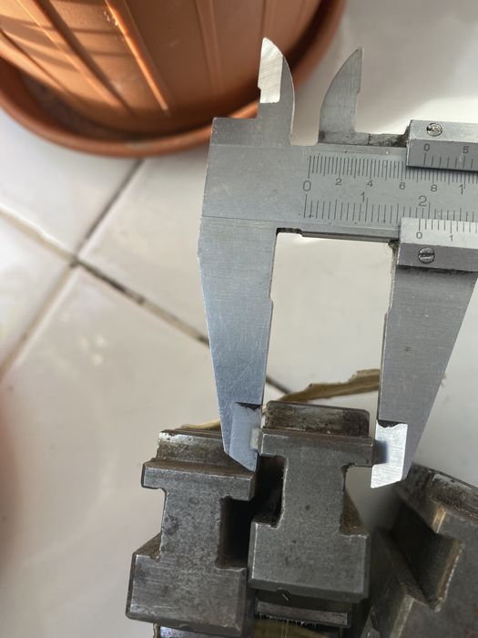 Scule strung, masurare si control