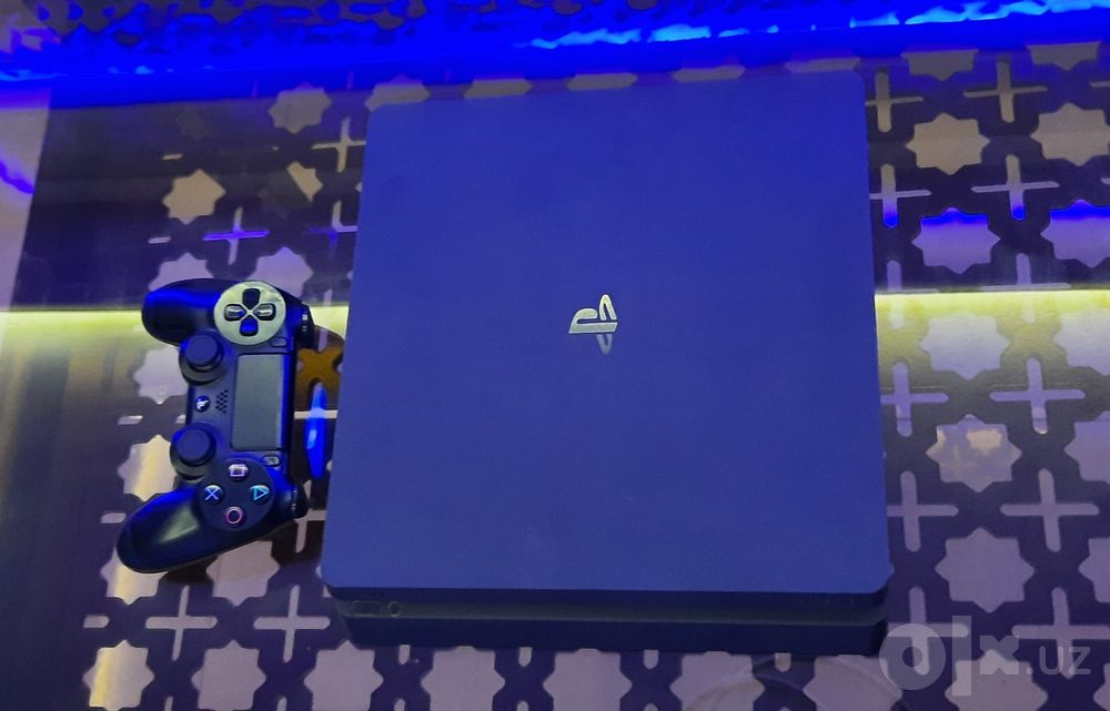 PlayStation 4 Slim 1TB (ичида 23та уйини бор + dastavka bepul