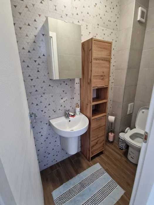 Apartament cu 3 camere de închiriat in Prima Universitatii