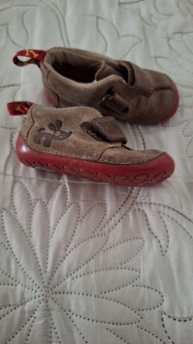 Pantofi Clarks nr 19