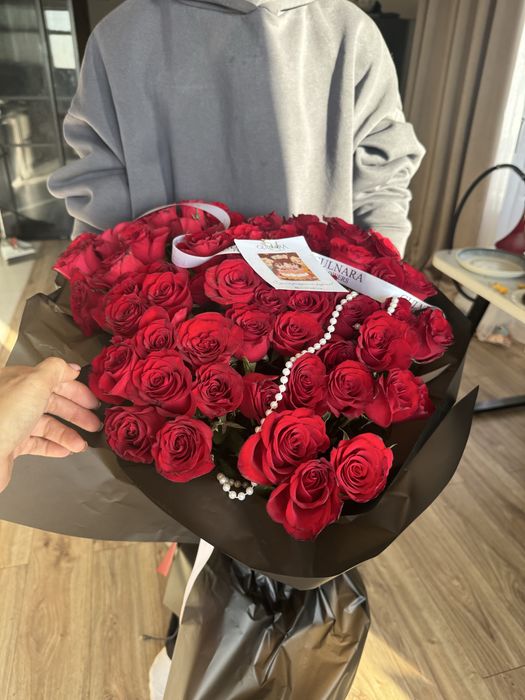 Срочно продам цветы  51 роз