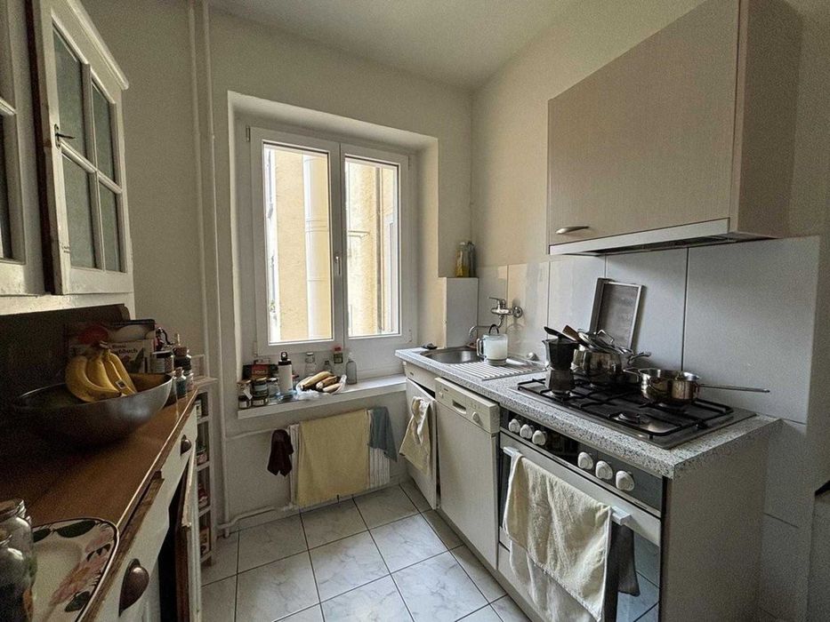 Дава се под наем Двустаен апартамент в София, Иван Вазов - 65 кв.м за 510 € - Снимка #4