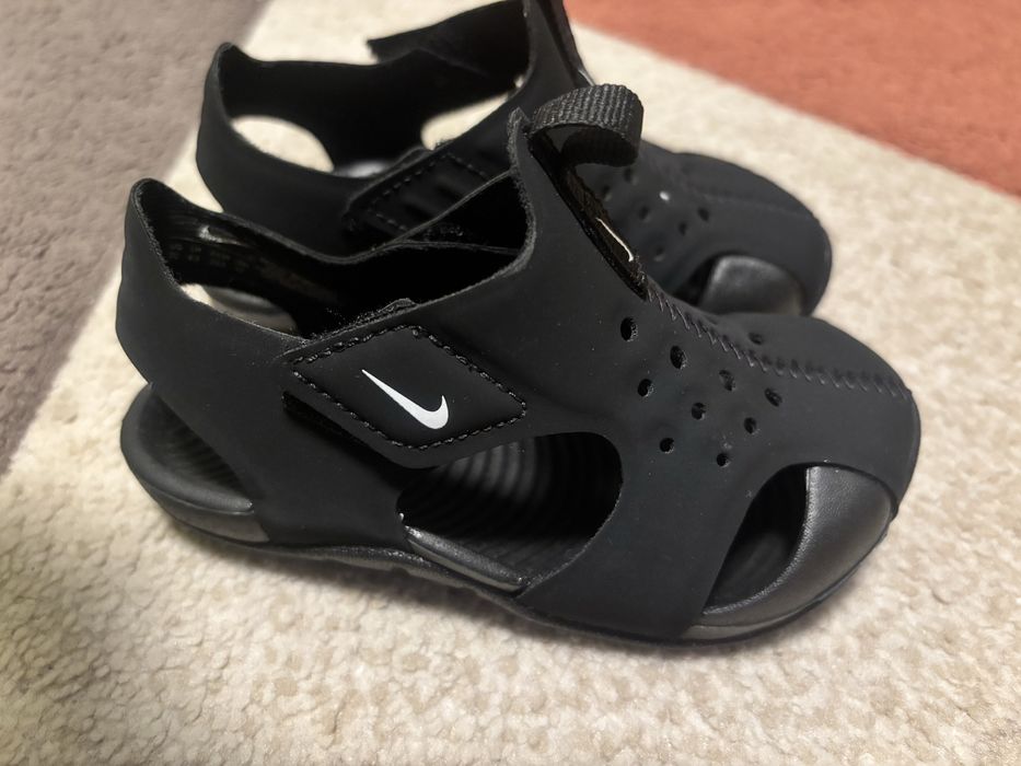 Нови Сандалки Nike
