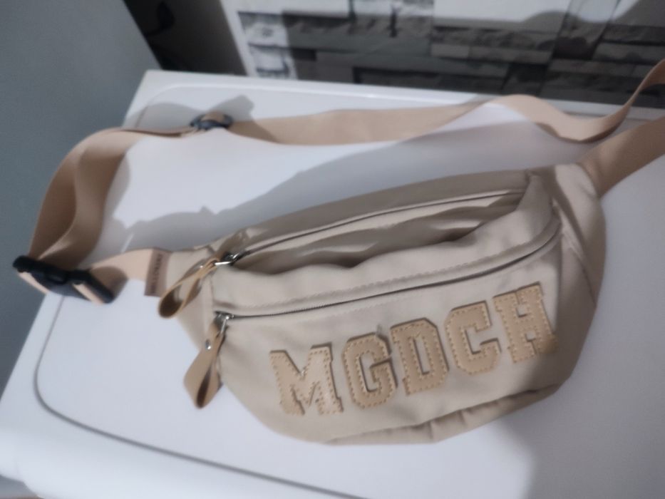 Барсетка бежевый цвет