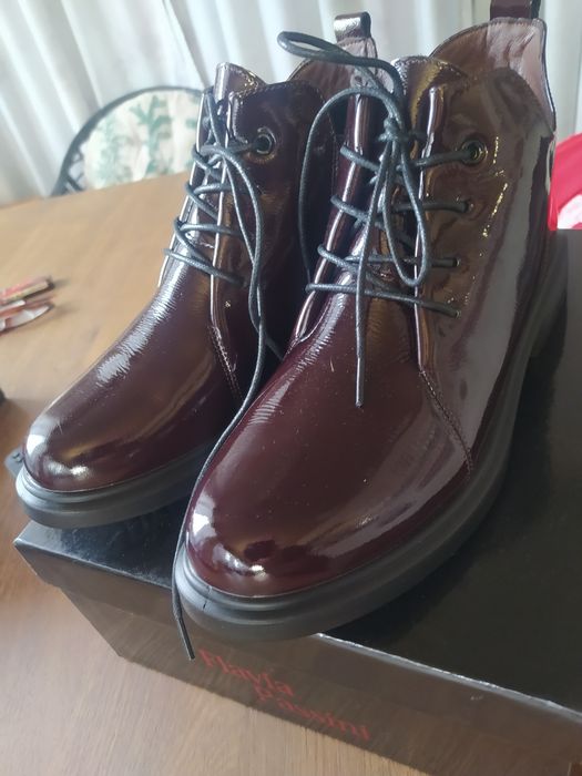 Vând ghete Flavia Passini