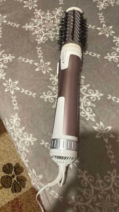 perie rotativa de par Rowenta brush activ