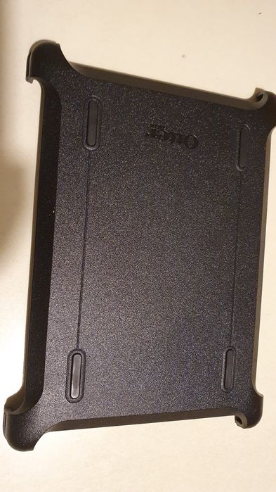 Vând husa/carcasa rezistenta OtterBox Ipad Apple 10.2