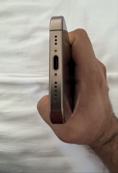 iPhone 16 Pro 128GB capacitate baterie 100%