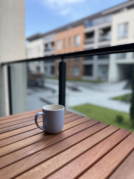 Двустаен апартамент в Casa Moderna, с включен гараж и входни такси.