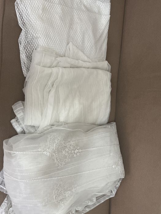 Шторы 3 штуки продам