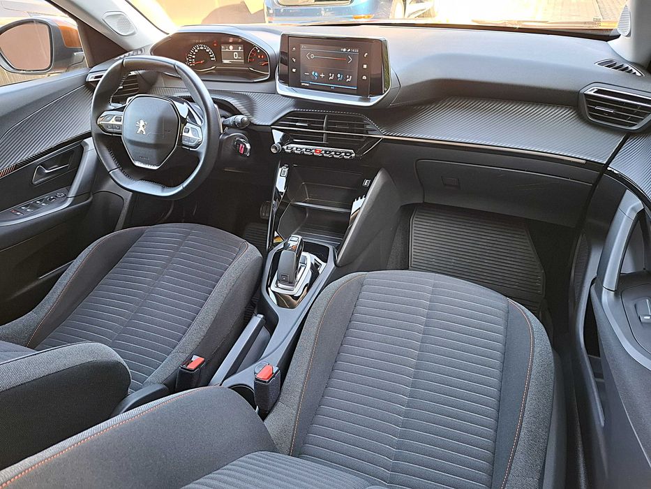 Peugeot 2008 1.2i/130cp Automatic Model Active-Business Euro6