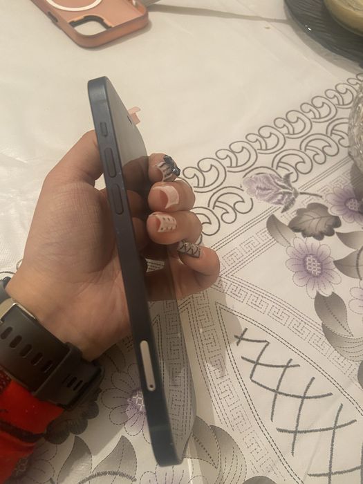 Продам айфон 12,пишите в лс