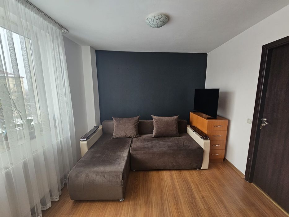 Persoana fizica dau apartament cu o camera in chirie