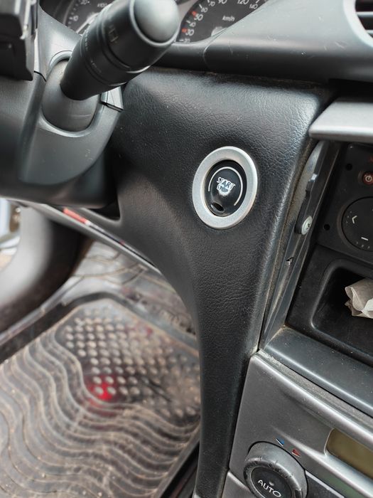 Рено логуна 2001