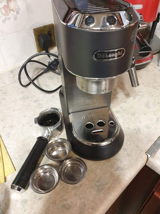 Кафе машина Delonghi ec685