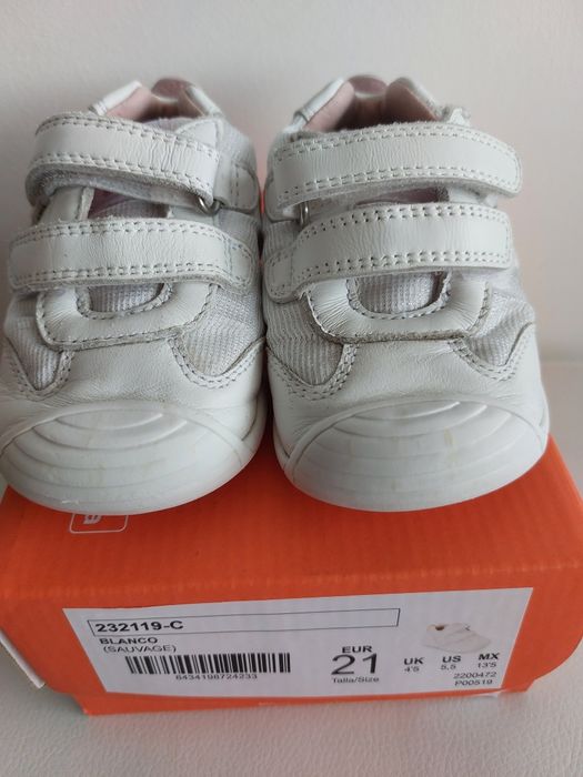 Обувки на Biomecanics