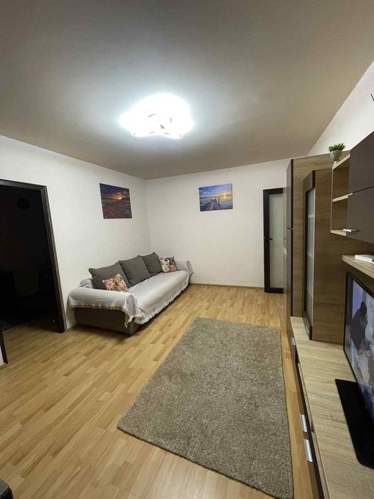 Apartament  de închiriat  zona Vest